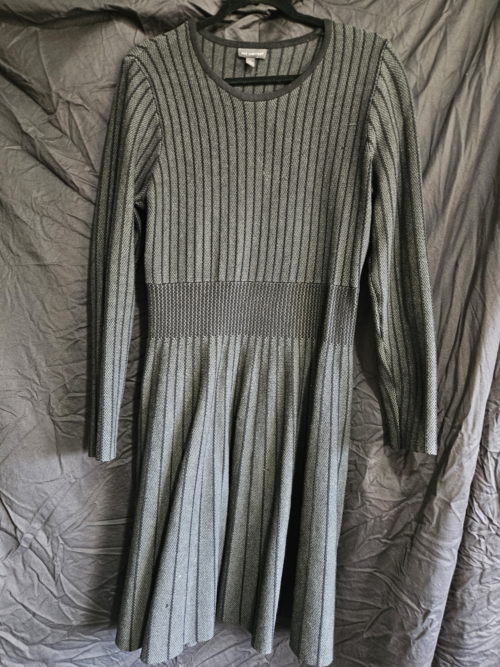The Limited Size L Long Sleeve Knit Fit-and-Flare Dress in Charcoal